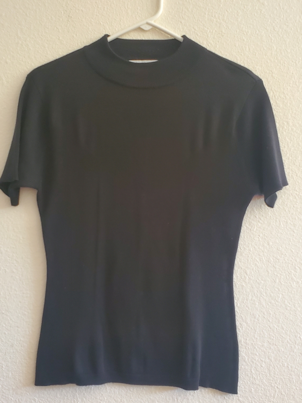 Votre Nom 100% Silk Women's Black Short-Sleeve Top Size XL